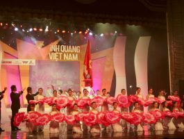 Một số hình ảnh chương trình Vinh Quang Việt Nam IX – 2011