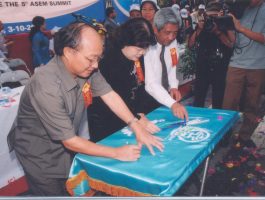 Giải chạy Báo Hà Nội vì Hòa Bình