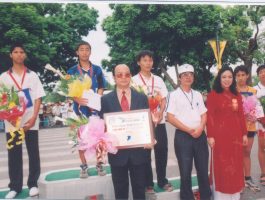 Giải chạy Báo Hà Nội vì Hòa Bình